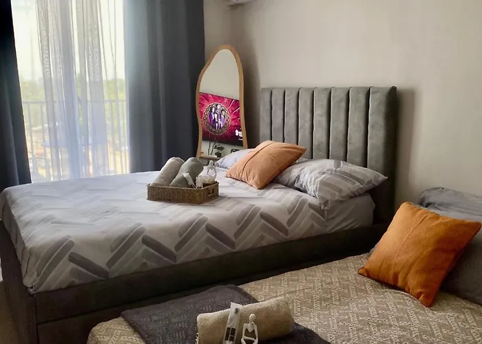 Aparthotel With Balcony Near Beaches In Mactan Lapu-Lapu City